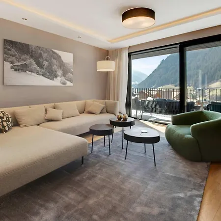 Alpine Chic - Fireplace Views &