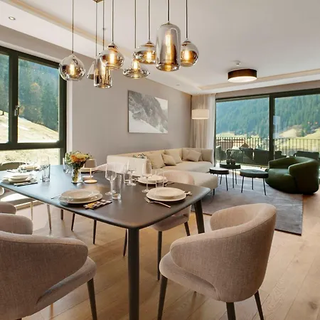Apartment Alpine Chic - Fireplace Views & *