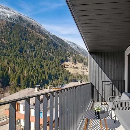 Daire Alpine Chic - Fireplace Views & *