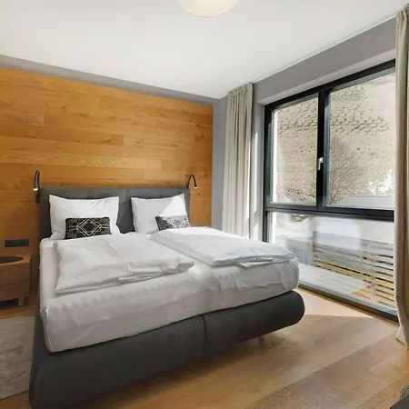 Alpine Chic - Fireplace Views & * See