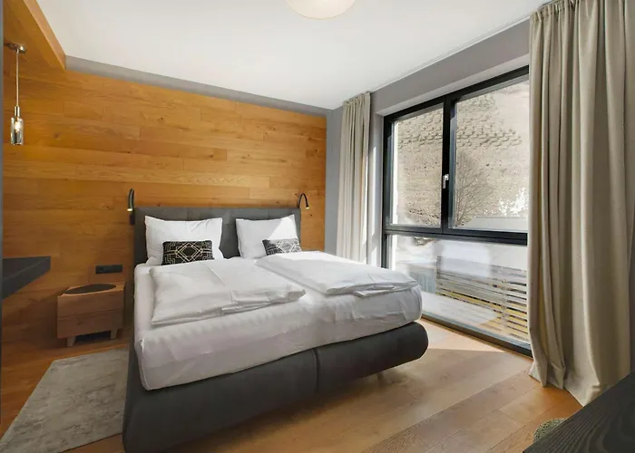 Alpine Chic - Fireplace Views & * See