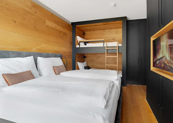 Alpine Chic - Fireplace Views & See